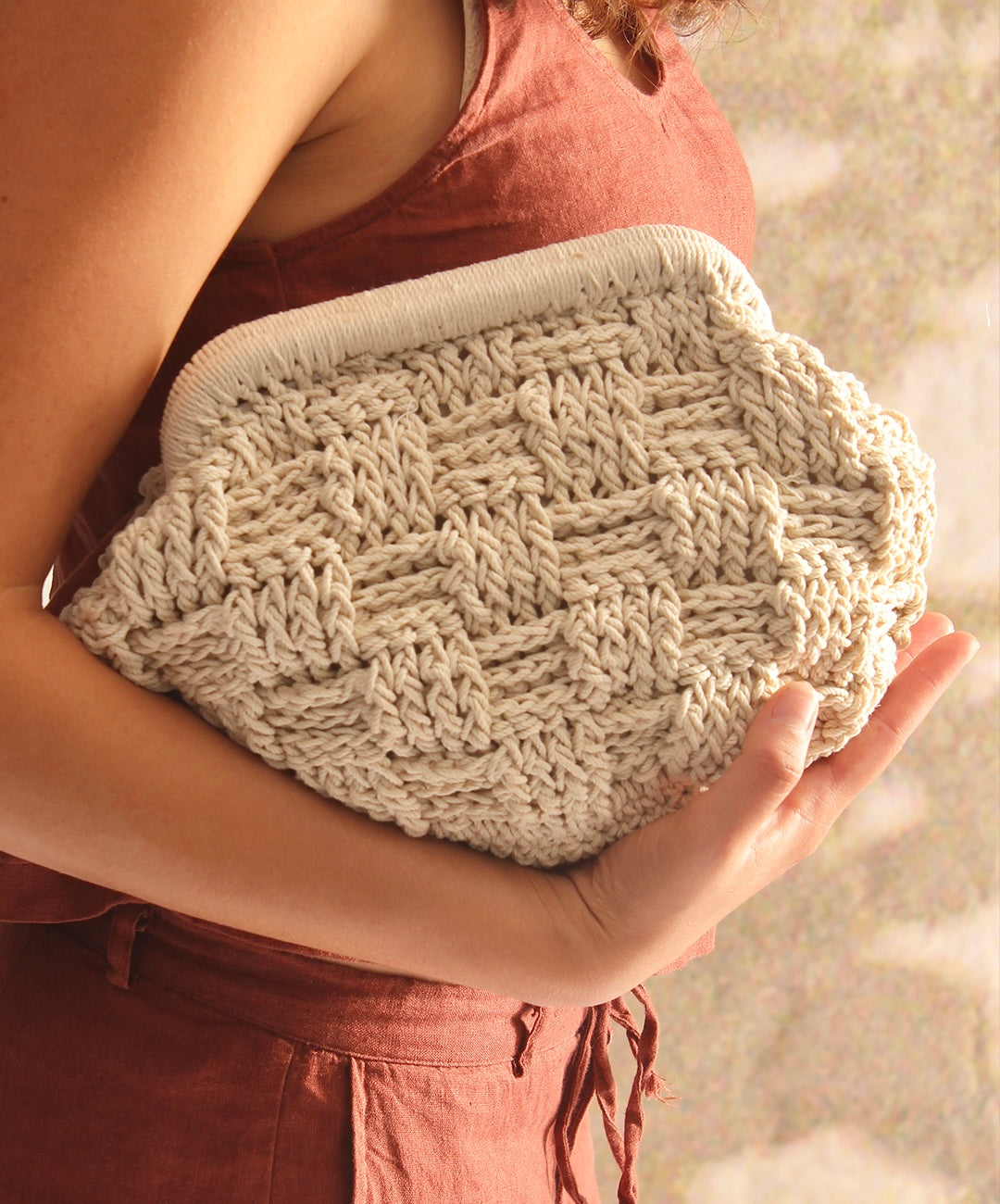 The Grid Clutch White