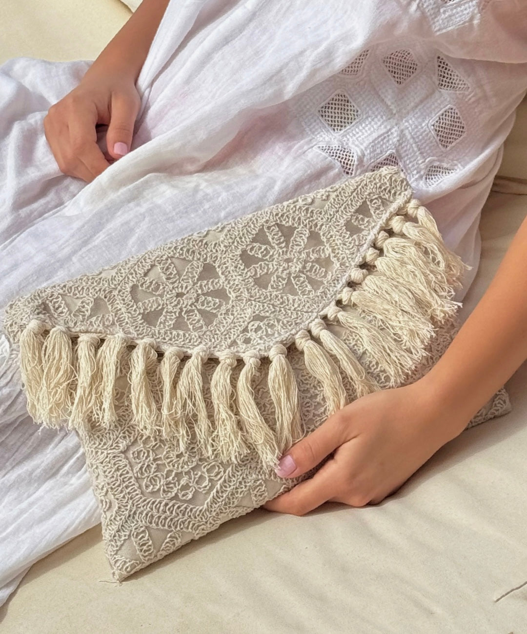 Coastline Clutch White