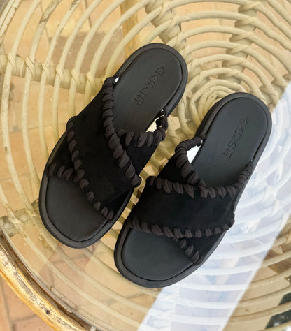 The Stitch Black
